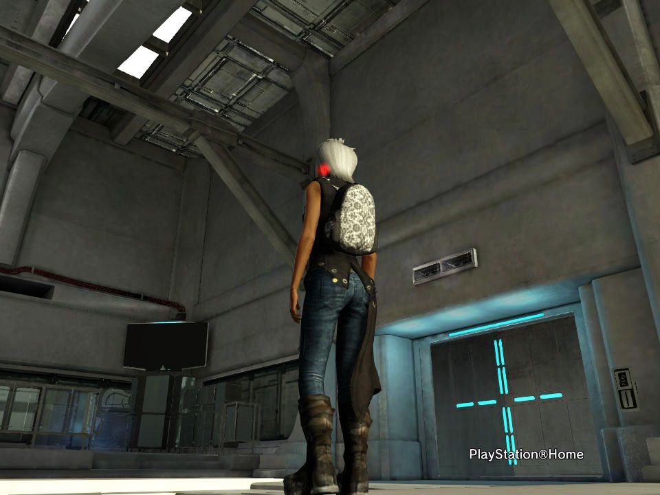 The Ladies Fashion Runway, Gojin, Aug 21, 2012, 2:27 AM, YourPSHome.net, jpg, PlayStation(R)Home Picture 8-19-2012 4-10-18.jpg